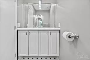 205 Silverthorn Dr, Gulf Breeze, FL 32561 - Photo 45