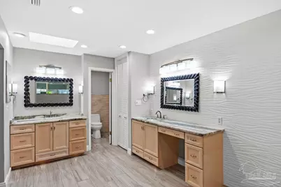 205 Silverthorn Dr, Gulf Breeze, FL 32561 - Photo 17