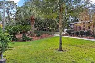 205 Silverthorn Dr, Gulf Breeze, FL 32561 - Photo 65