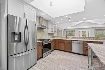 205 Silverthorn Dr, Gulf Breeze, FL 32561 - Photo 33