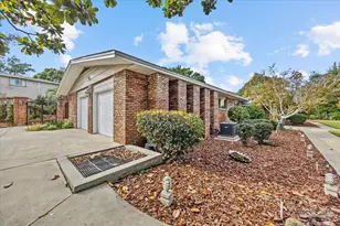 205 Silverthorn Dr, Gulf Breeze, FL 32561 - Photo 69