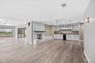 205 Silverthorn Dr, Gulf Breeze, FL 32561 - Photo 39