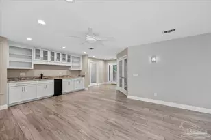 205 Silverthorn Dr, Gulf Breeze, FL 32561 - Photo 37