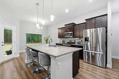 6782 Beaudry Ln, Milton, FL 32570 - Photo 9