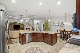 6085 Winchester Cir, Milton, FL 32570 - Photo 19