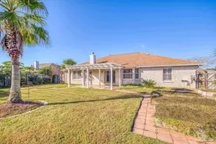 2208 Blue Lake Dr, Pensacola, FL 32506 - Photo 47