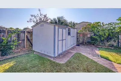 2208 Blue Lake Dr, Pensacola, FL 32506 - Photo 51