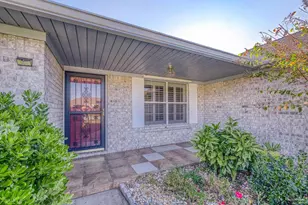 2208 Blue Lake Dr, Pensacola, FL 32506 - Photo 3