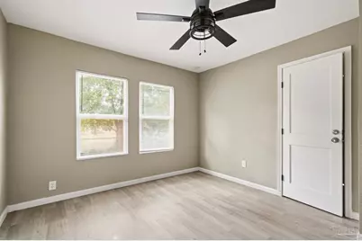206 S 2nd St, Pensacola, FL 32507 - Photo 9