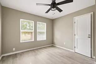 206 S 2nd St, Pensacola, FL 32507 - Photo 9