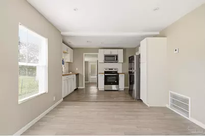 206 S 2nd St, Pensacola, FL 32507 - Photo 11