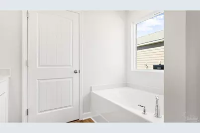 5909 Pelagic Dr, Milton, FL 32583 - Photo 17