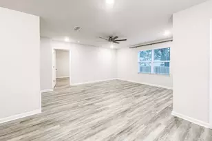 9627 Angel Oak Dr, Pensacola, FL 32526 - Photo 5