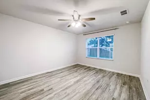 9627 Angel Oak Dr, Pensacola, FL 32526 - Photo 15