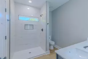 110 E Bobe St, Pensacola, FL 32503 - Photo 27