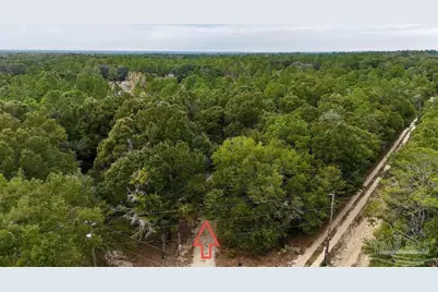 8004 Delta Dr, Milton, FL 32583 - Photo 5