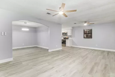 5855 Scotland Rd, Pensacola, FL 32526 - Photo 5