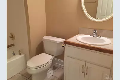 210 E Government St #C, Pensacola, FL 32502 - Photo 9