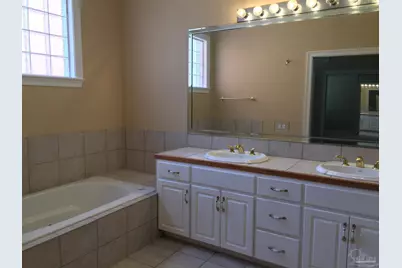 210 E Government St #C, Pensacola, FL 32502 - Photo 17