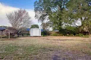 6514 Lark Ave, Milton, FL 32570 - Photo 9