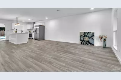 4044 Elmcrest Dr, Pensacola, FL 32504 - Photo 3