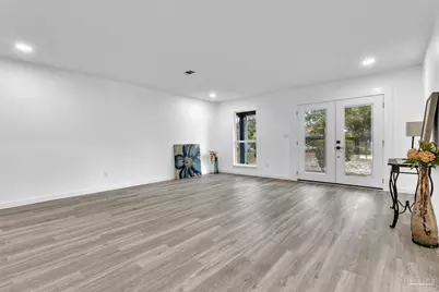 4044 Elmcrest Dr, Pensacola, FL 32504 - Photo 7