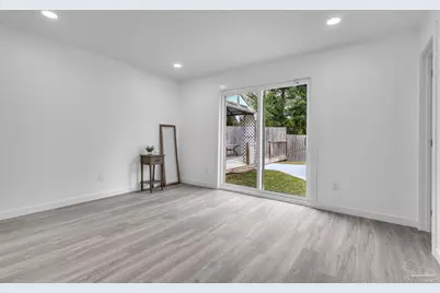 4044 Elmcrest Dr, Pensacola, FL 32504 - Photo 17