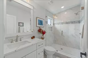 24 Baybridge Dr, Gulf Breeze, FL 32561 - Photo 43