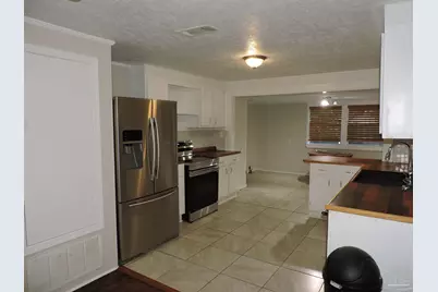 916 E Hatton St, Pensacola, FL 32503 - Photo 11