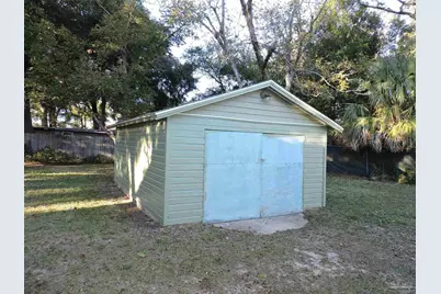 916 E Hatton St, Pensacola, FL 32503 - Photo 5