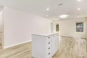 6323 June Bug Dr, Milton, FL 32583 - Photo 7