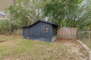 825 Booker Ave, Cantonment, FL 32533 - Photo 27