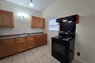 604 N 70th Ave, Pensacola, FL 32506 - Photo 5