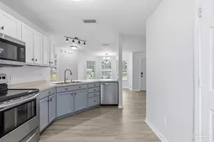 6439 Dallas Ave, Pensacola, FL 32526 - Photo 15