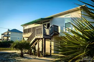 709 Maldonado Dr, Pensacola Beach, FL 32561 - Photo 47