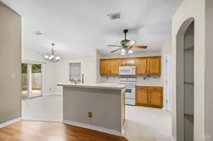 2517 Gulf Breeze Ave, Pensacola, FL 32507 - Photo 13