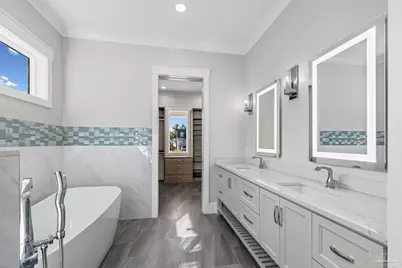 3202 Bay St, Gulf Breeze, FL 32563 - Photo 57