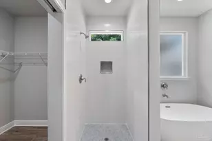 8310 Vickie St, Pensacola, FL 32514 - Photo 33