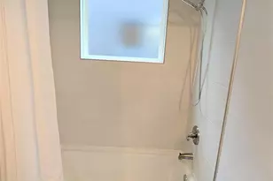 379 Clubbs St, Pensacola, FL 32502 - Photo 17