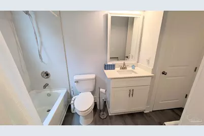 379 Clubbs St, Pensacola, FL 32502 - Photo 15