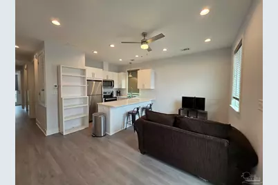 379 Clubbs St #A, Pensacola, FL 32502 - Photo 3