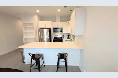 379 Clubbs St, Pensacola, FL 32502 - Photo 9