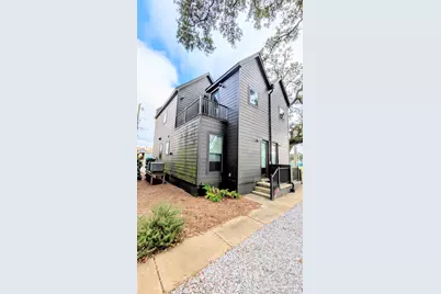 379 Clubbs St, Pensacola, FL 32502 - Photo 5