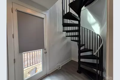 379 Clubbs St #A, Pensacola, FL 32502 - Photo 11