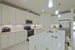 9283 Ridge Dr, Navarre, FL 32566 - Photo 11