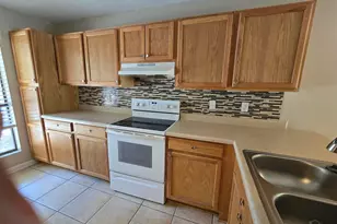 7221 Lago Vista Ct, Pensacola, FL 32506 - Photo 3