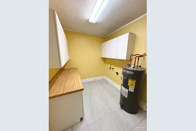 6320 Denver Ave, Pensacola, FL 32526 - Photo 9