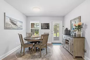 1827 Sundown Dr, Navarre, FL 32566 - Photo 5