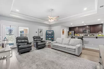 1827 Sundown Dr, Navarre, FL 32566 - Photo 3