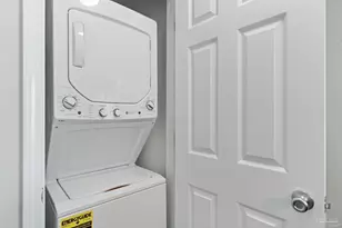 8436 Gulf Blvd, Navarre Beach, FL 32566 - Photo 21